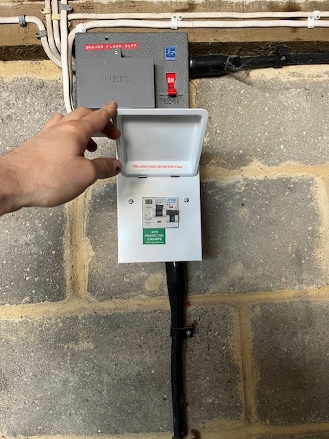 img 1442 1 img 1442 1