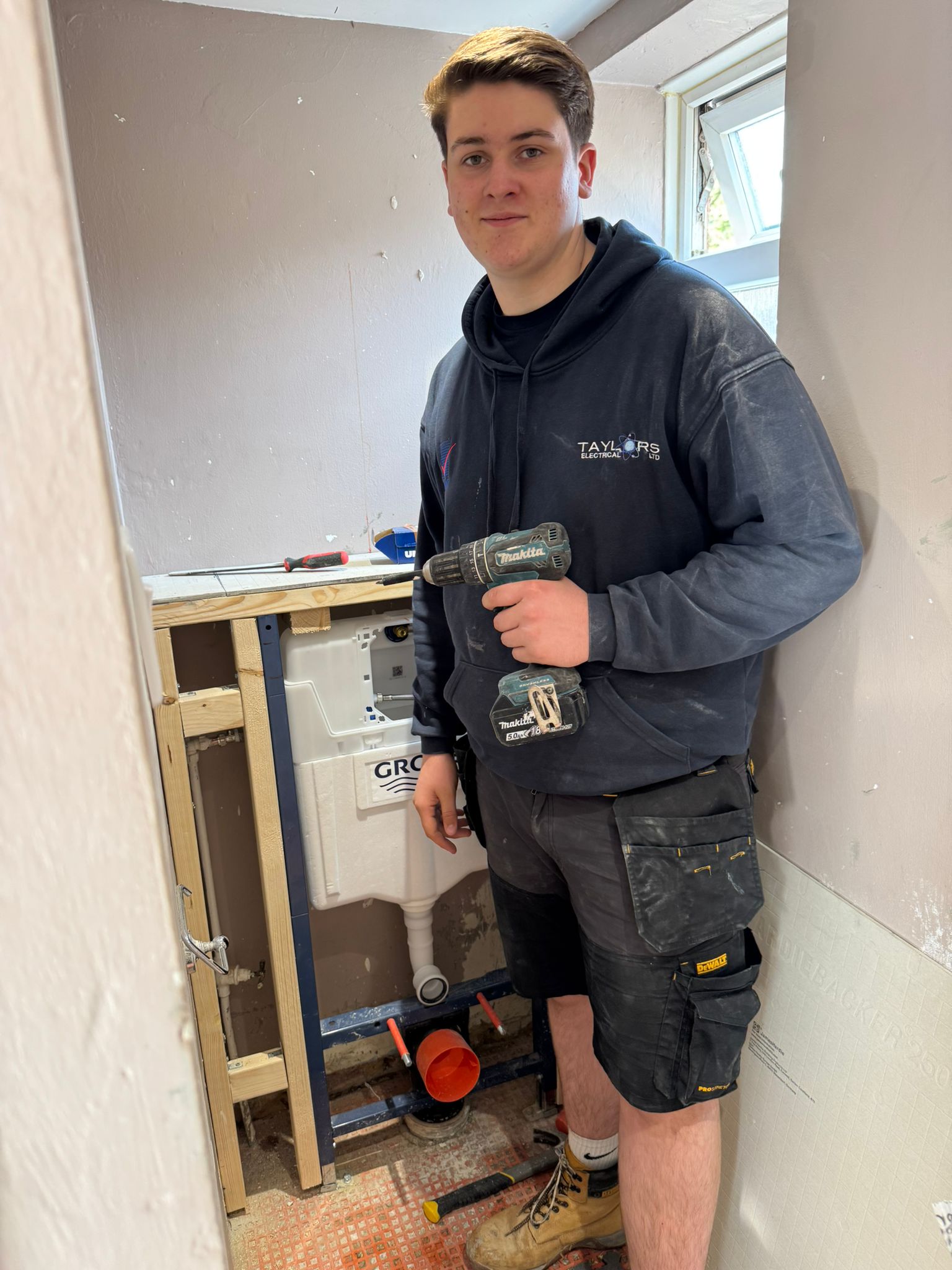 taylors electrical 122 taylors electrical 122